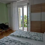 Guest house & Karmen 3*