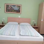 & Karmen Guest house 3*