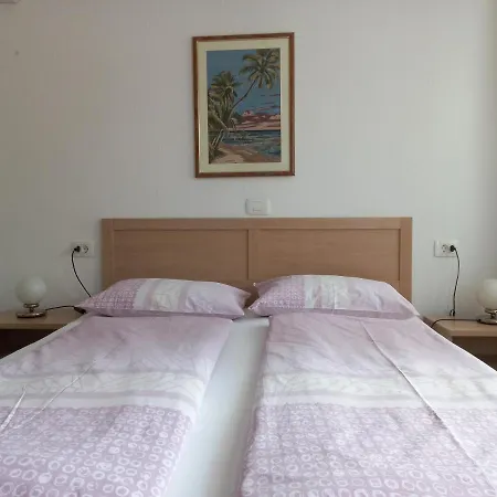 Gasthof Apartments&rooms Karmen 2*