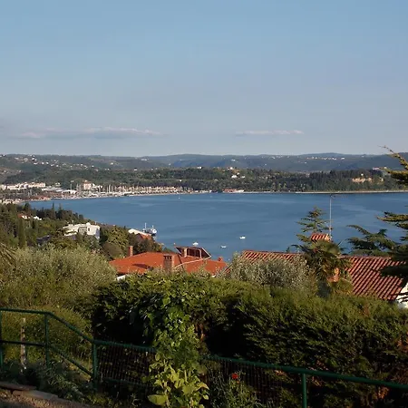 Apartments&rooms Karmen 2* Portorož