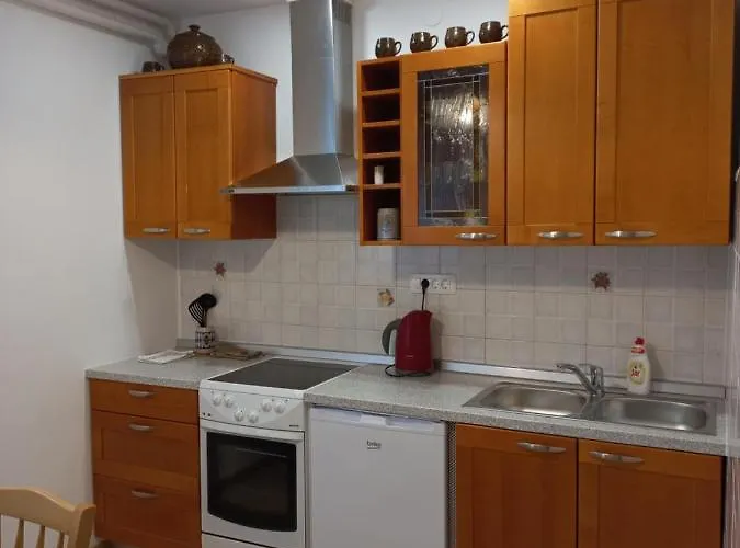 & Karmen Hiša za goste